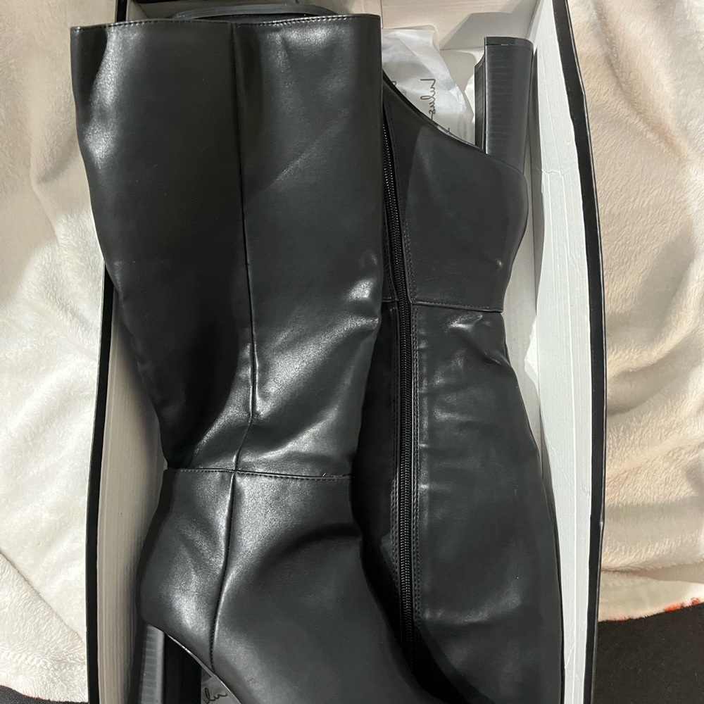 Lulu's Black square toe Boots